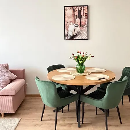 Nadmorska Przystań Bernarda Filarskiego 1 * Gdańsk
